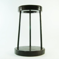 Suporte Coador de Café de Madeira e Ferro + coador + caneca sortida - 18 cm | Lojinha Uai - imagem 3