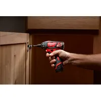 Parafusadeira 1/4" M12  - MILWAUKEE 2401-259 220V - imagem 3