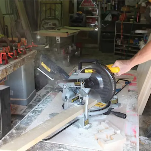 SERRA MEIA ESQUADRIA 1650W 220V DW714-B2 DEWALT