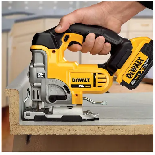 Serra Tico-Tico 20V Max Ions Lítio sem Bateria - DEWALT-DCS331-B3
