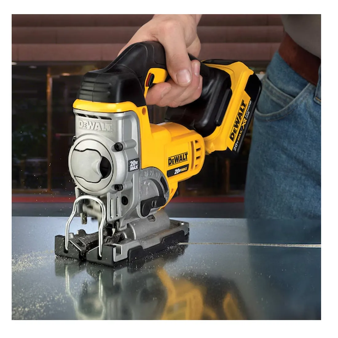 Serra Tico-Tico 20V Max Ions Lítio sem Bateria - DEWALT-DCS331-B3