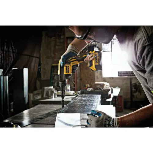 Parafusadeira torque ajustável a bateria 20V* DCF622B Dewalt
