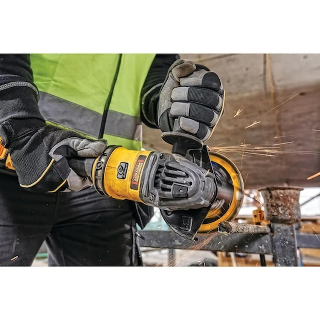 ESMERILHADEIRA 4.1/2 5 60V 2 BATERIAS 6Ah 220V DCG418T2-B2 DEWALT