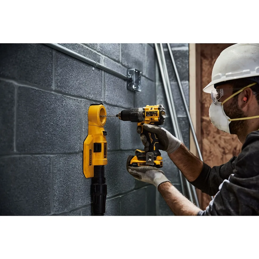 Parafusadeira/Furadeira Impacto 1/2" 20V c/ 2 Baterias DCD805D2-BR DEWALT