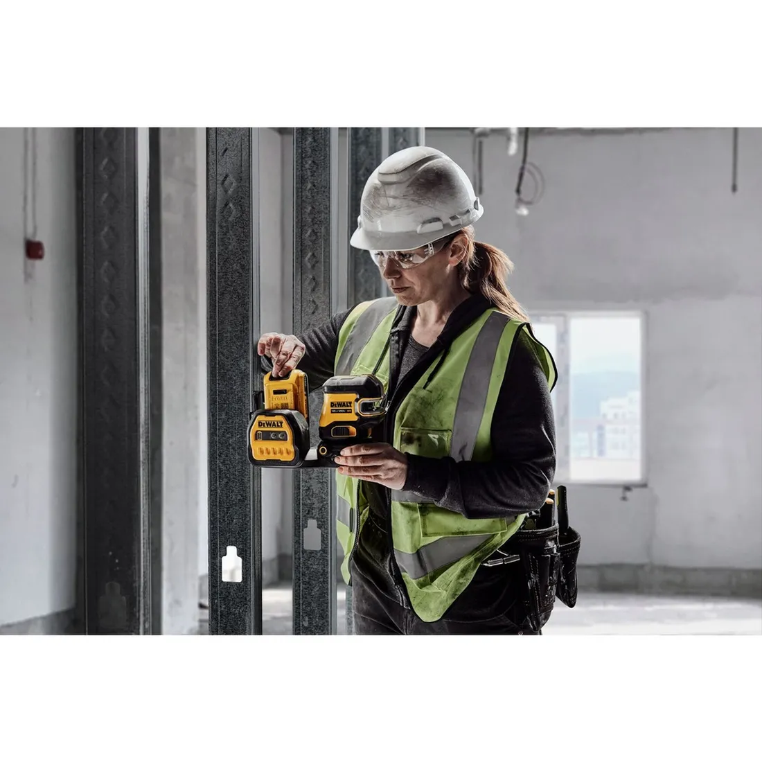 Nível Laser Combinado 1V1H2P 12V/20V s/ bateria/carregador DCLE34220GB DEWALT