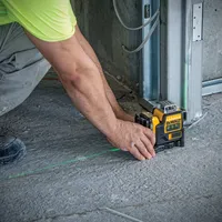 Nível Laser Verde 3x360 - 12V c/ carregador/bateria DW089LG DEWALT - imagem 1