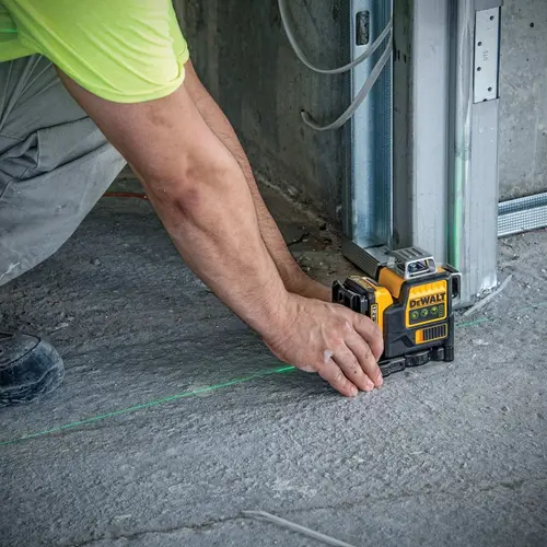Nível Laser Verde 3x360 - 12V c/ carregador/bateria DW089LG DEWALT