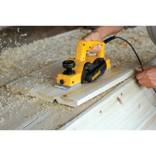 Plaina Elétrica 550W 17000 RPM (220V) D26676-B2 DEWALT