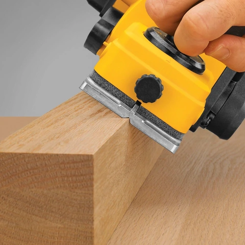 Plaina Elétrica 550W 17000 RPM (220V) D26676-B2 DEWALT