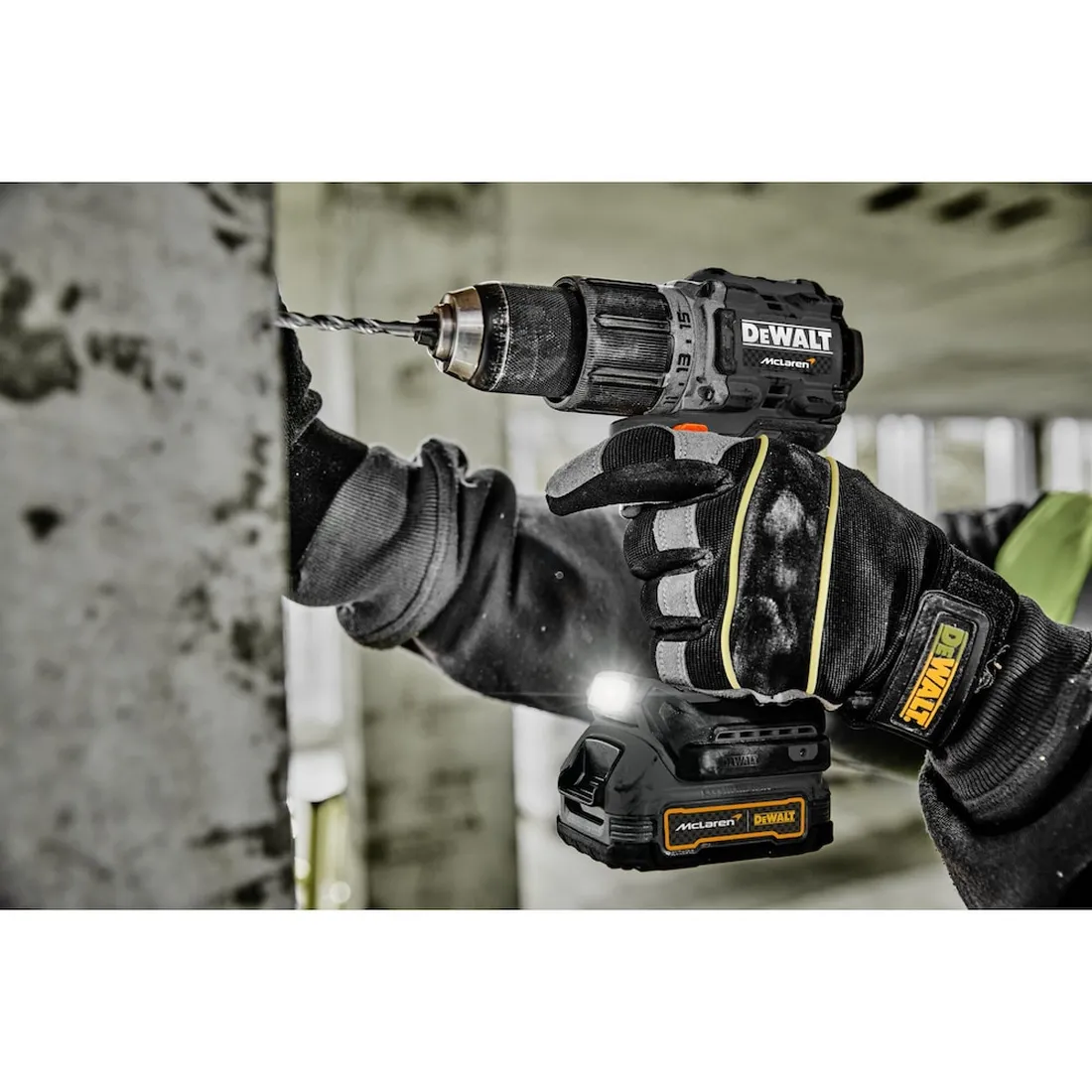 Combo Furadeira   Parafusadeira de Impacto McLaren Edição Limitada - DCK200ME2GT-BR DEWALT