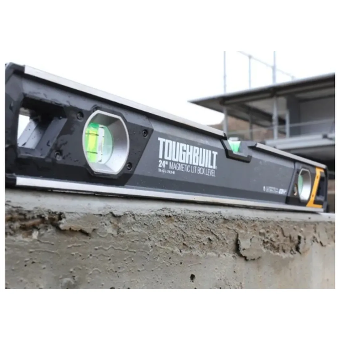 NIVEL DE ALUMINIO 24'' (600MM) MAGNETICO COM ILUMINAÇÃO TB-H2-L-24LH-M TOUGHBUILT