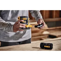 LIXADEIRA ORBITAL DE 1/4" (6,34mm) 20V MAX XR BRUSHLESS DCW200B DEWALT - imagem 6