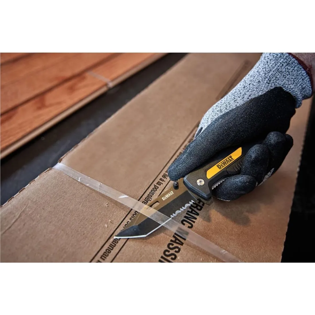 Canivete dobrável profissional de bolso com rolamento DWHT10910 Dewalt