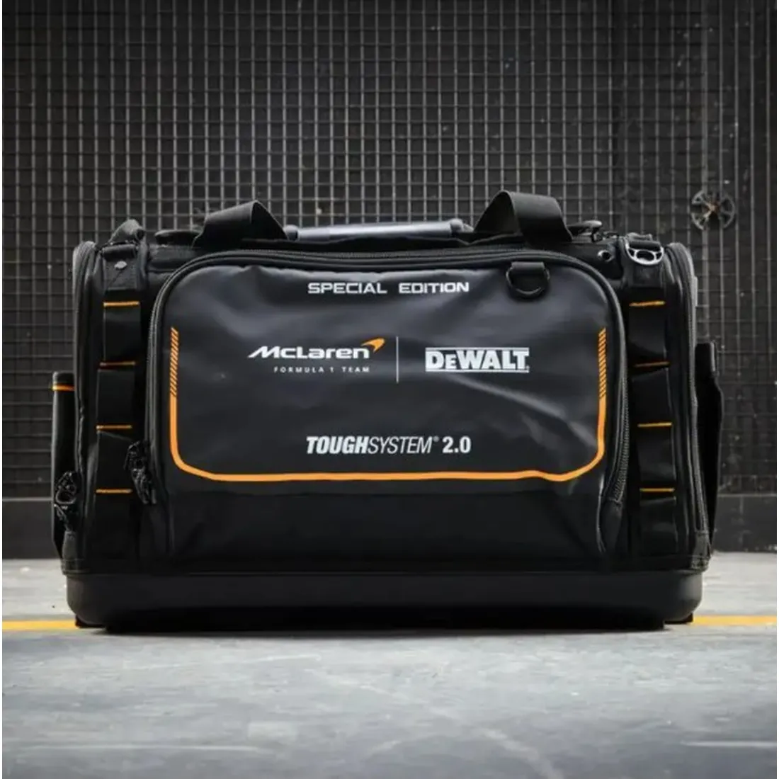 Bolsa de ferramentas Toughsystem 22" Edição Mclaren DWST83542-1 Dewalt