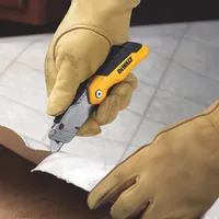 Estilete dobrável retrátil 18mm c/ 3 lâminas DWHT10035L Dewalt - imagem 4