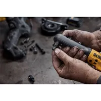 CHAVE CATRACA 3/8” E 1/2” 20V MAX BRUSHLESS SEM BATERIA E CARREGADOR DCF510B DEWALT - imagem 5