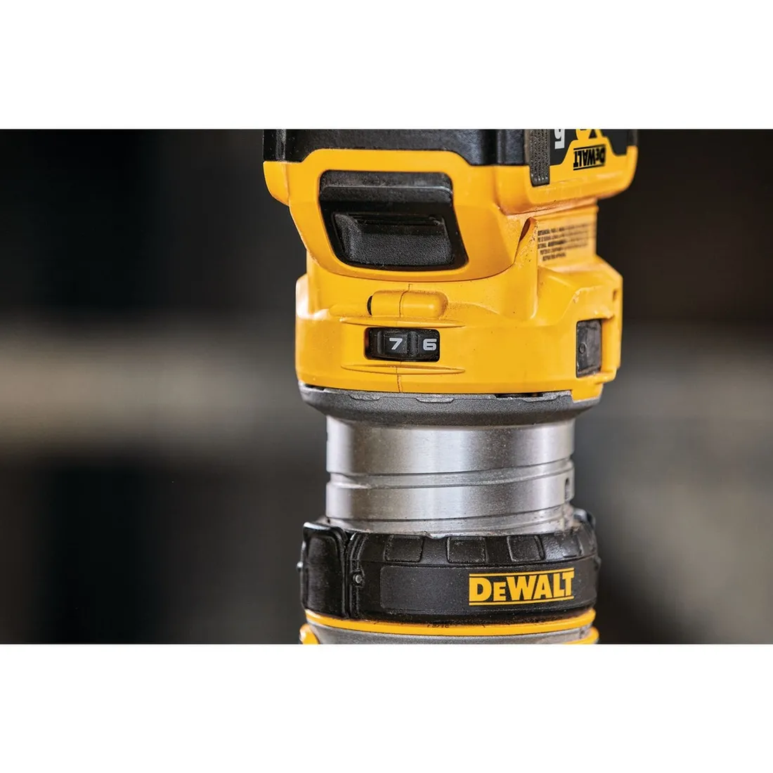 Tupia Compacta 20V MAX XR LI-ION BRUSHLESS (sem bateria e sem carregador) DEWALT DCW600B
