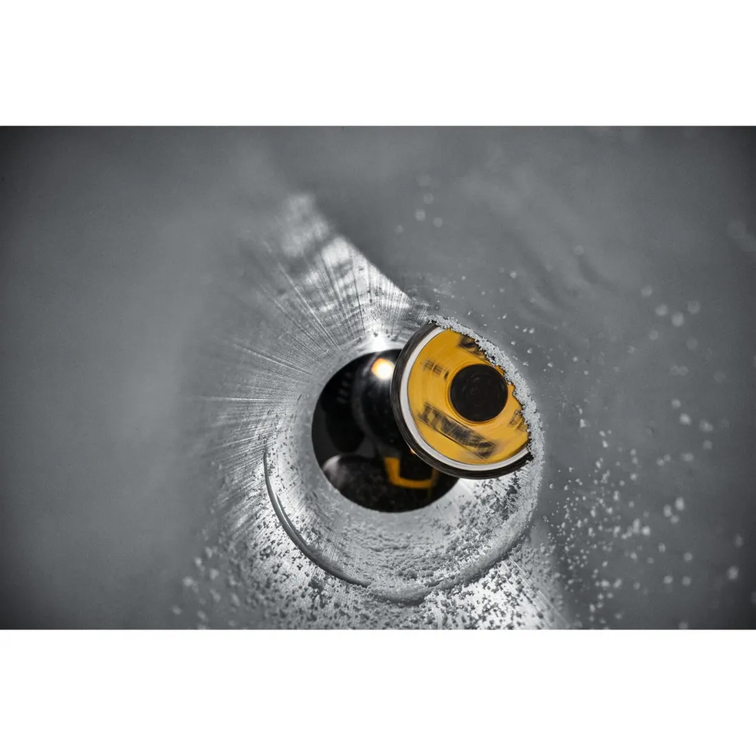 CORTADOR INTERNO DE TUBOS IMPACT CONNECT DWAIPCIR DEWALT