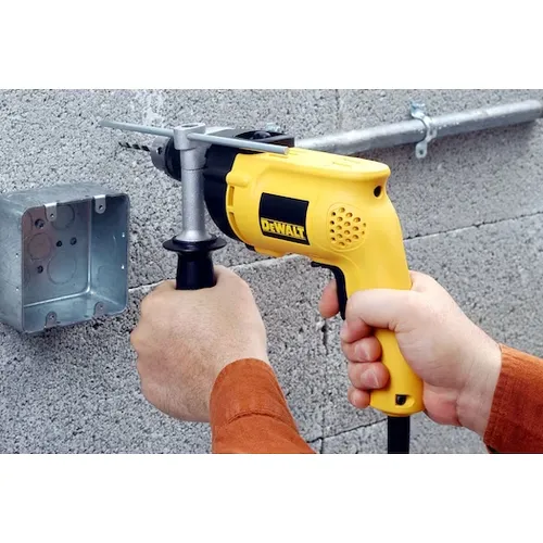 Furadeira de Impacto 1/2" VVR 800W DW508SB DEWALT