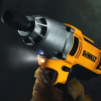 Chave de Impacto 1/2 Pol. à Bateria 20V Max Ion-Litio com Carregador - DEWALT-DCF889M2 - imagem 1
