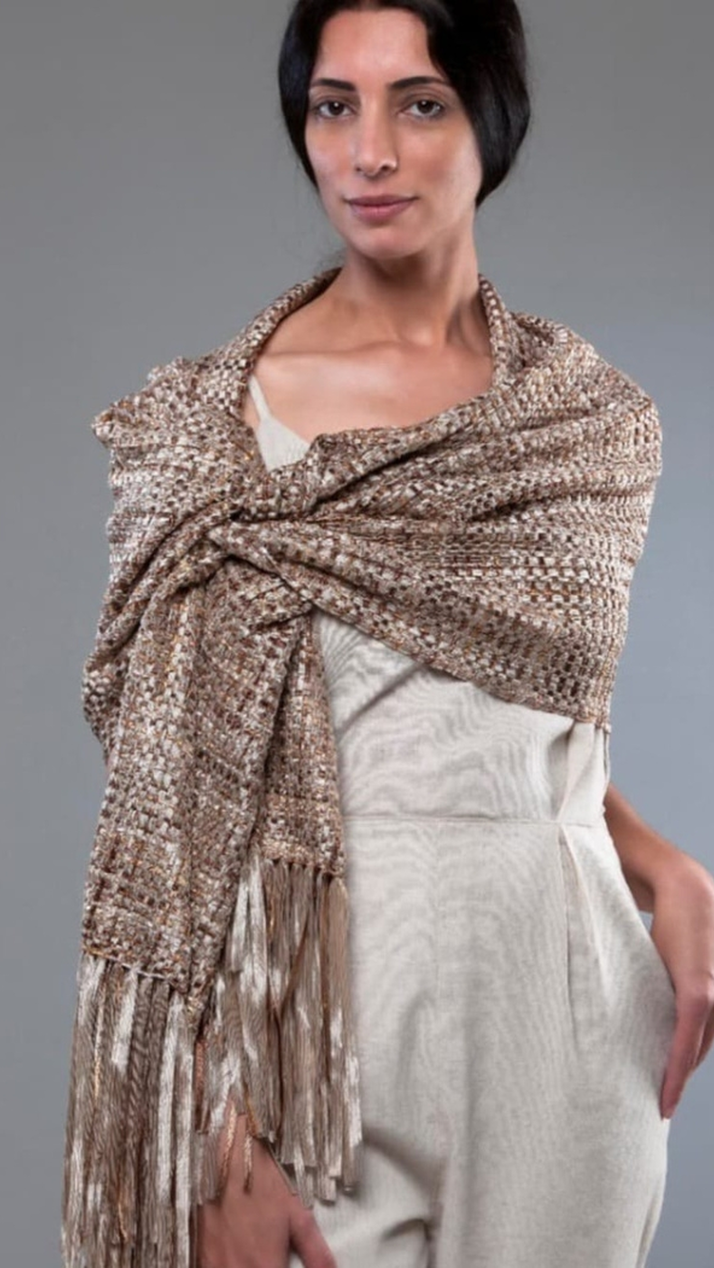 Echarpe Lisa Artesanal em Tear Manual | Moça Prendada