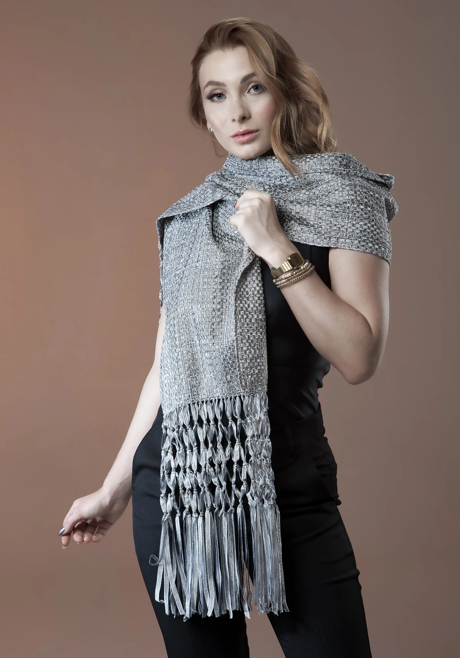 Echarpe Lisa Pequena C/ Macramê