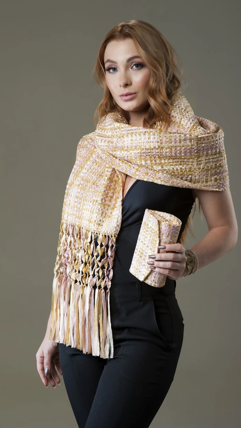 Clutch Lisa Pequena Artesanal em Fita Trilogy | Moça Prendada