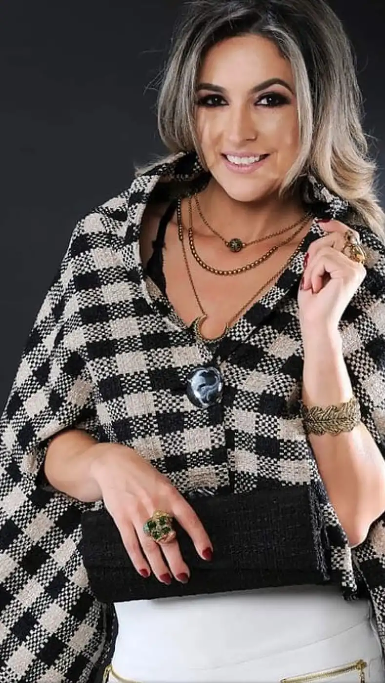 Casaqueto Artesanal em Fita Trilogy | Moça Prendada