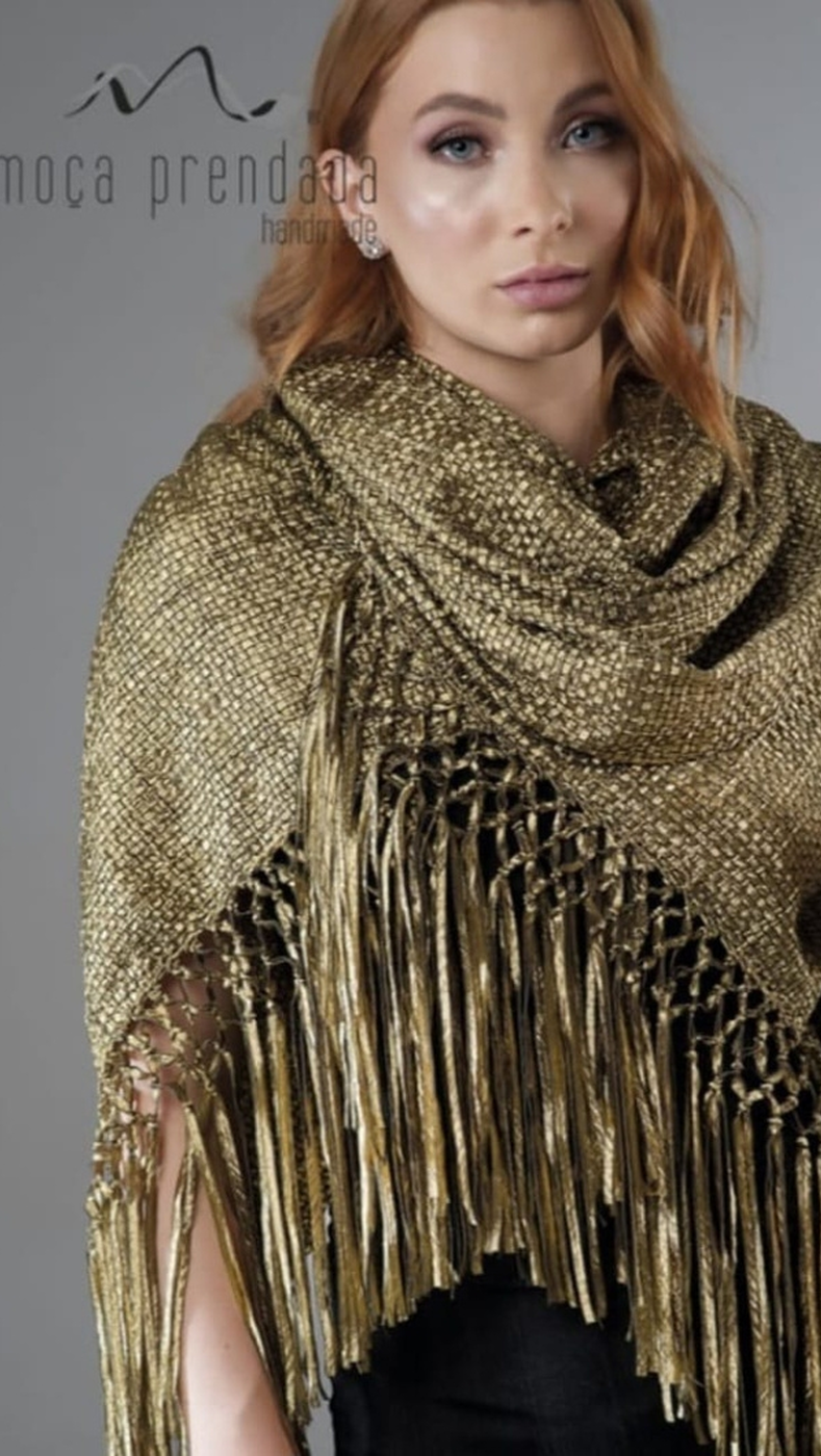 Echarpe Lisa com Macramê Artesanal em Fita Starget | Moça Prendada