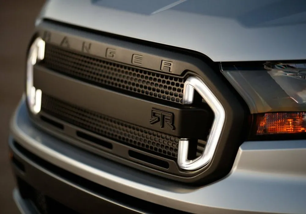 Grade RTR com luzes LED (Ranger 19-23 - Todos os modelos)