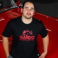 Camiseta Preta - Logo Vermelha - imagem 2