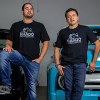 Camiseta Preta - Logo Cinza - imagem 1