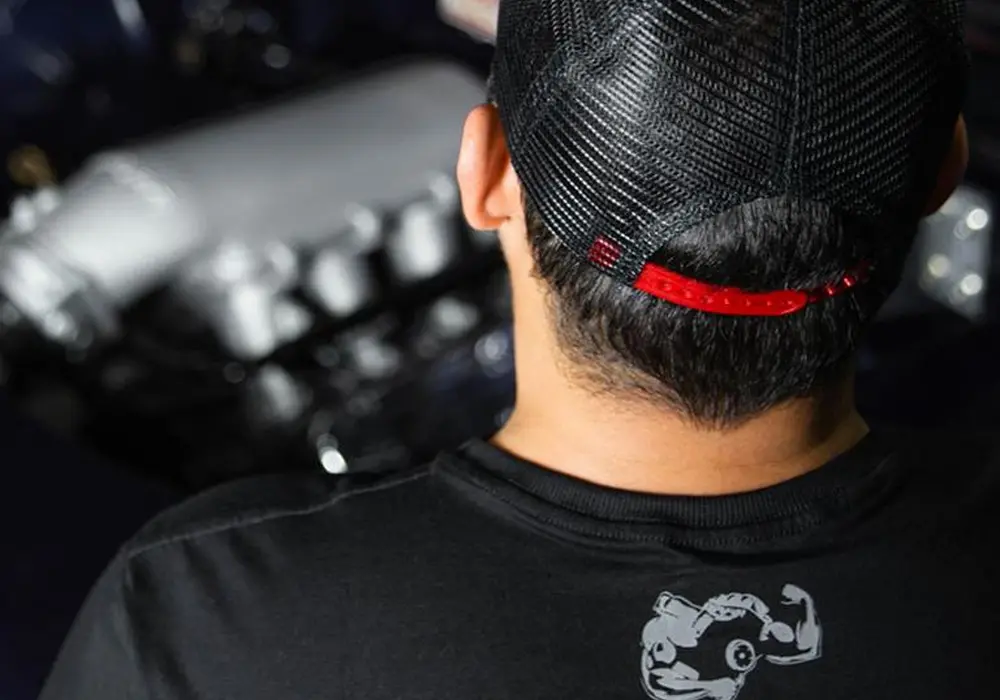 Camiseta Preta - Logo Cinza