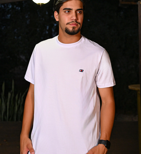 Camiseta Branca Silkada ( Linha Basic )