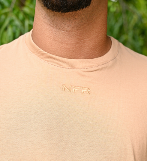 Camiseta Bege Bordada (Linha Basic)