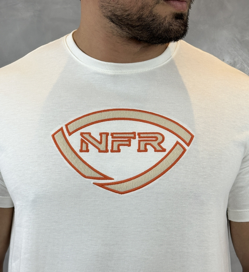 Camiseta Branca Bordada NFR