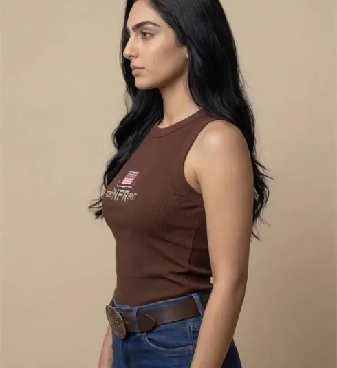 Regata Feminina NFR Canelada – Marrom “Rodeo NFR Spirit”