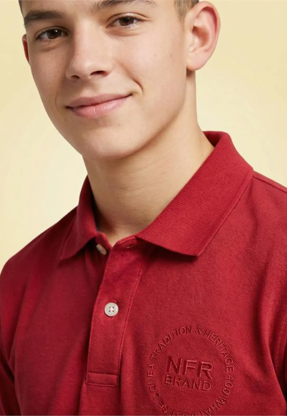 Polo Masculina NFR – Vermelho Clássico