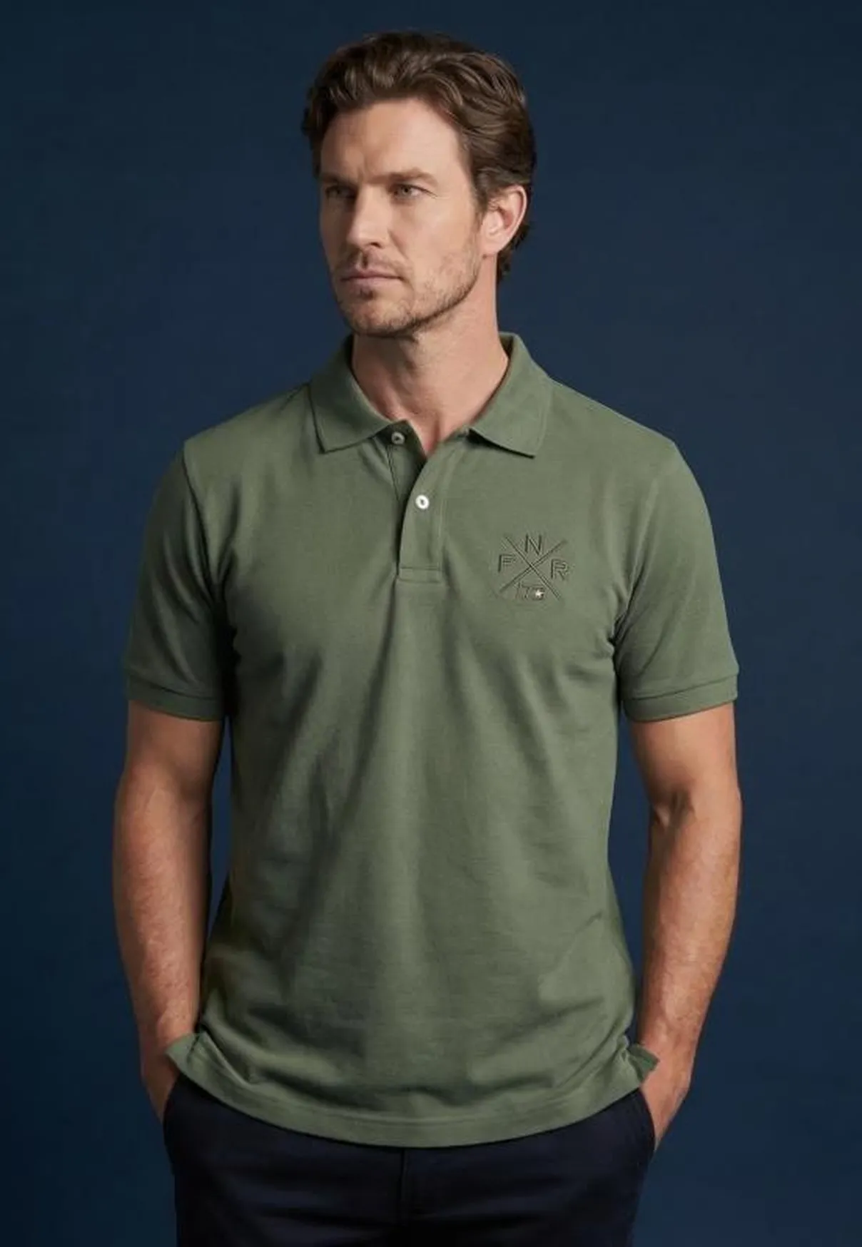 Polo Masculina NFR – Verde Militar Premium