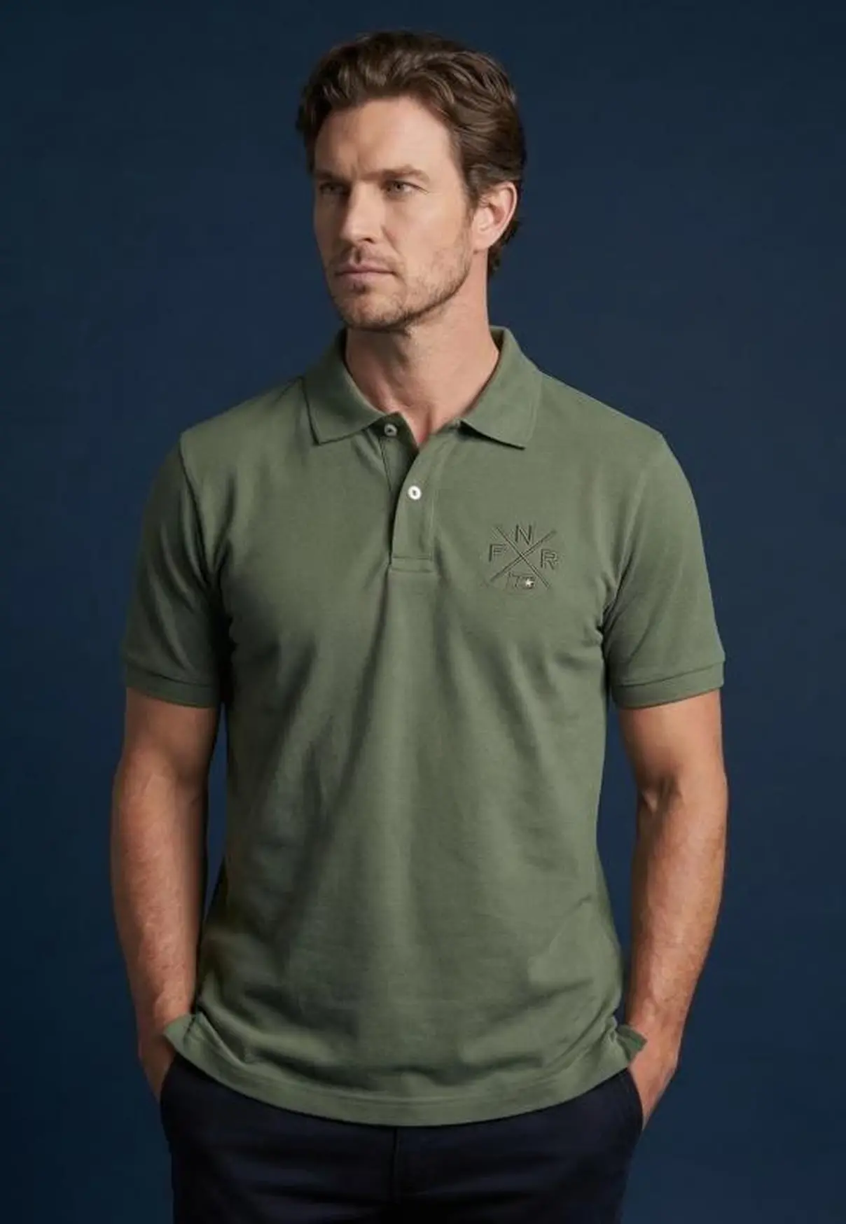 Polo Masculina NFR – Verde Militar Premium