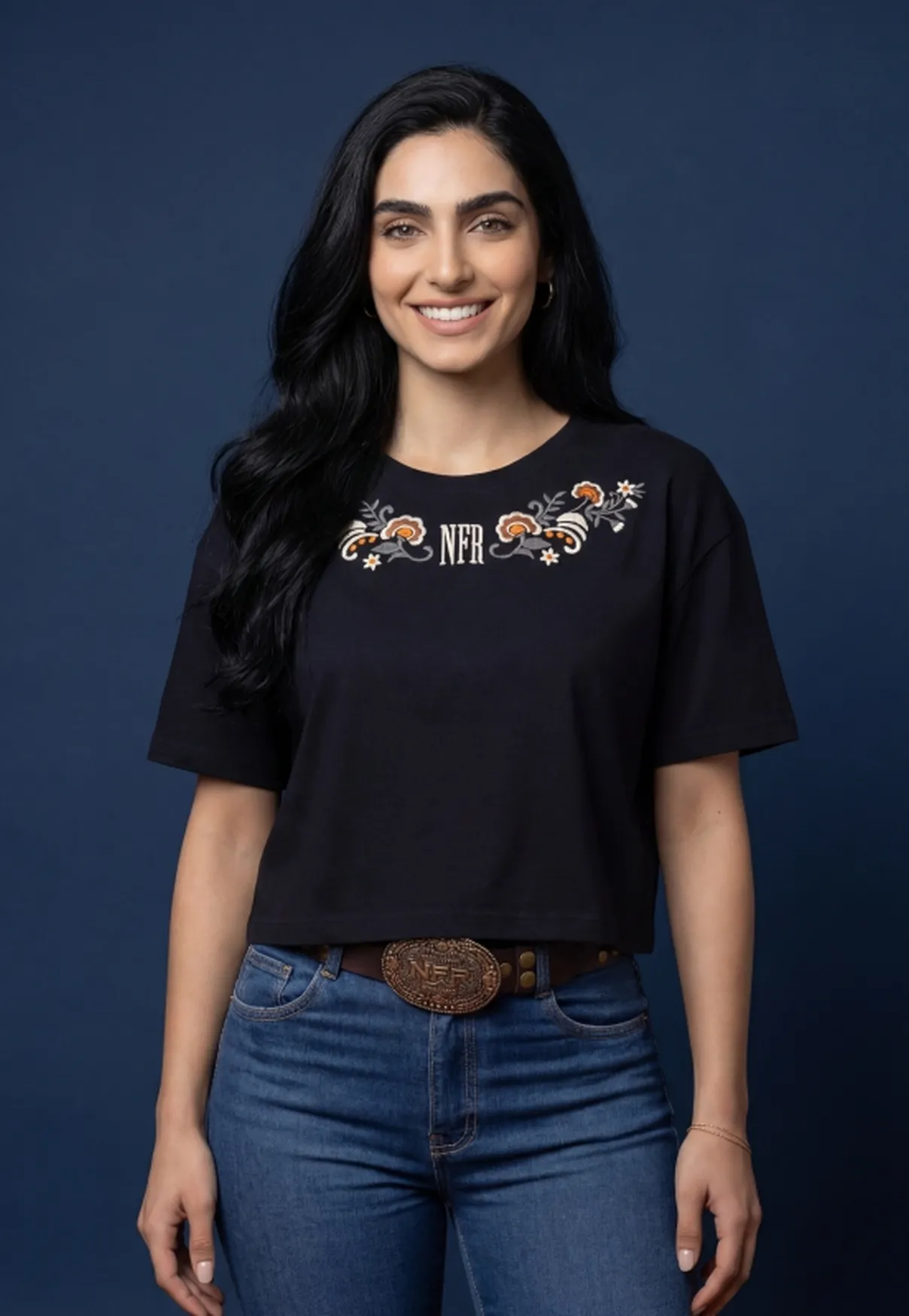 Cropped Feminino NFR – Bordado Floral Premium
