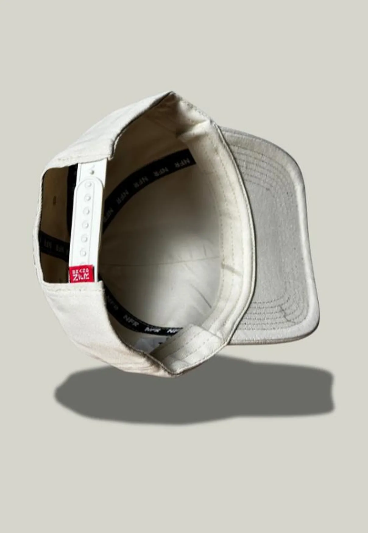 Boné Snapback NFR Off White
