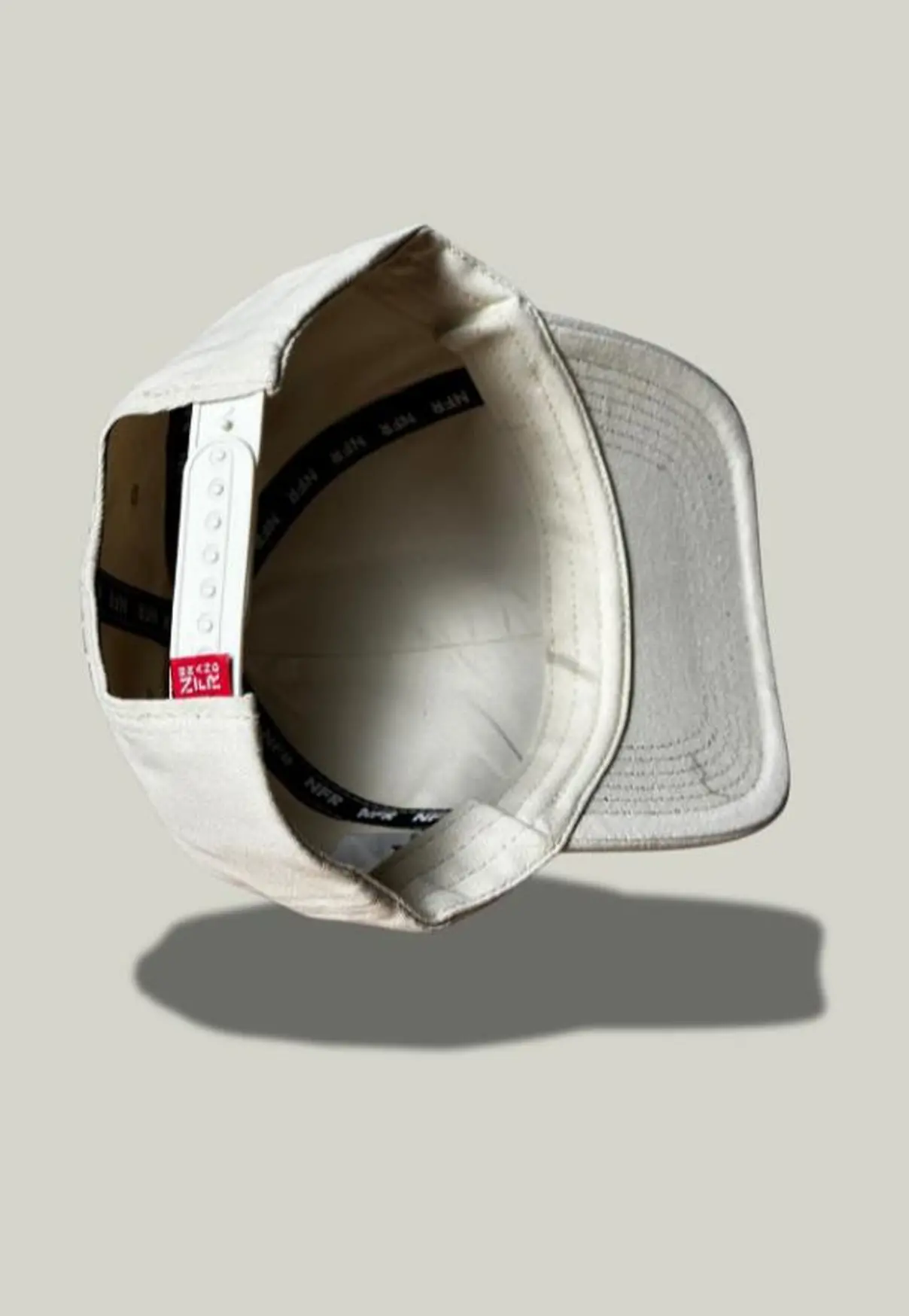 Boné Snapback NFR Off White