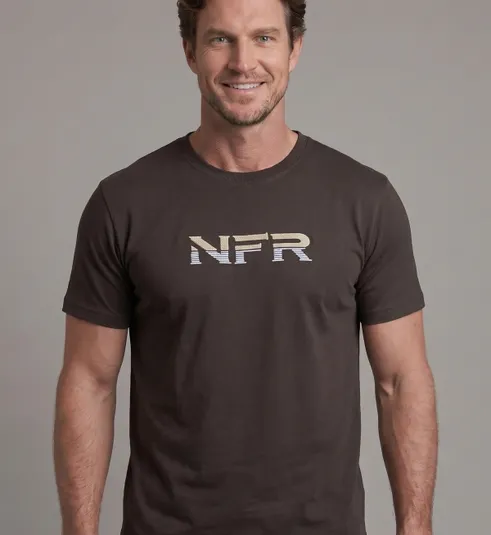 Camiseta Masculina NFR Logo Bordado – Café