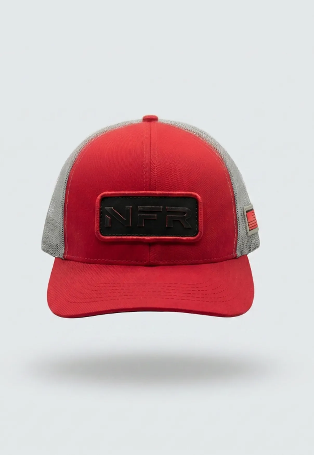 Boné Trucker NFR Premium – Vermelho e Cinza