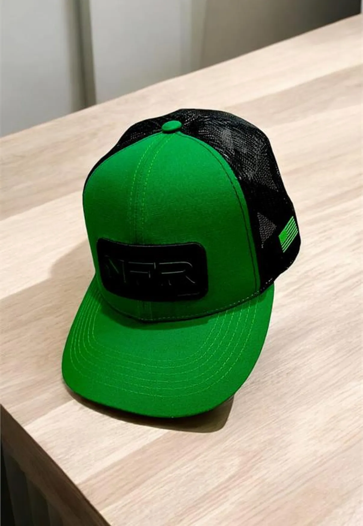 Boné Trucker NFR Premium – Verde e Preto