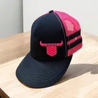 Boné Trucker NFR Bull Icon – Preto e Rosa Pink - imagem 3
