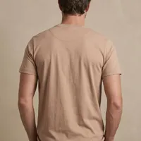 Camiseta Masculina NFR Shield Logo – Bege Rosé - imagem 4