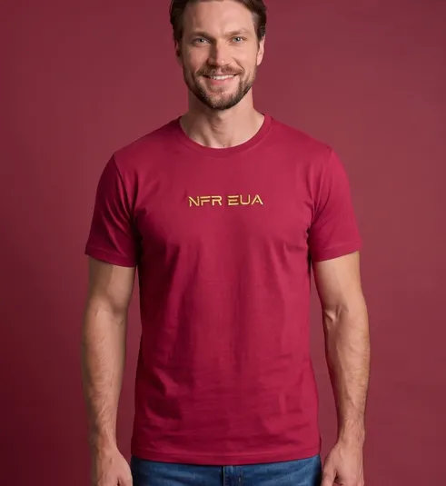 Camiseta Masculina NFR EUA Bordô
