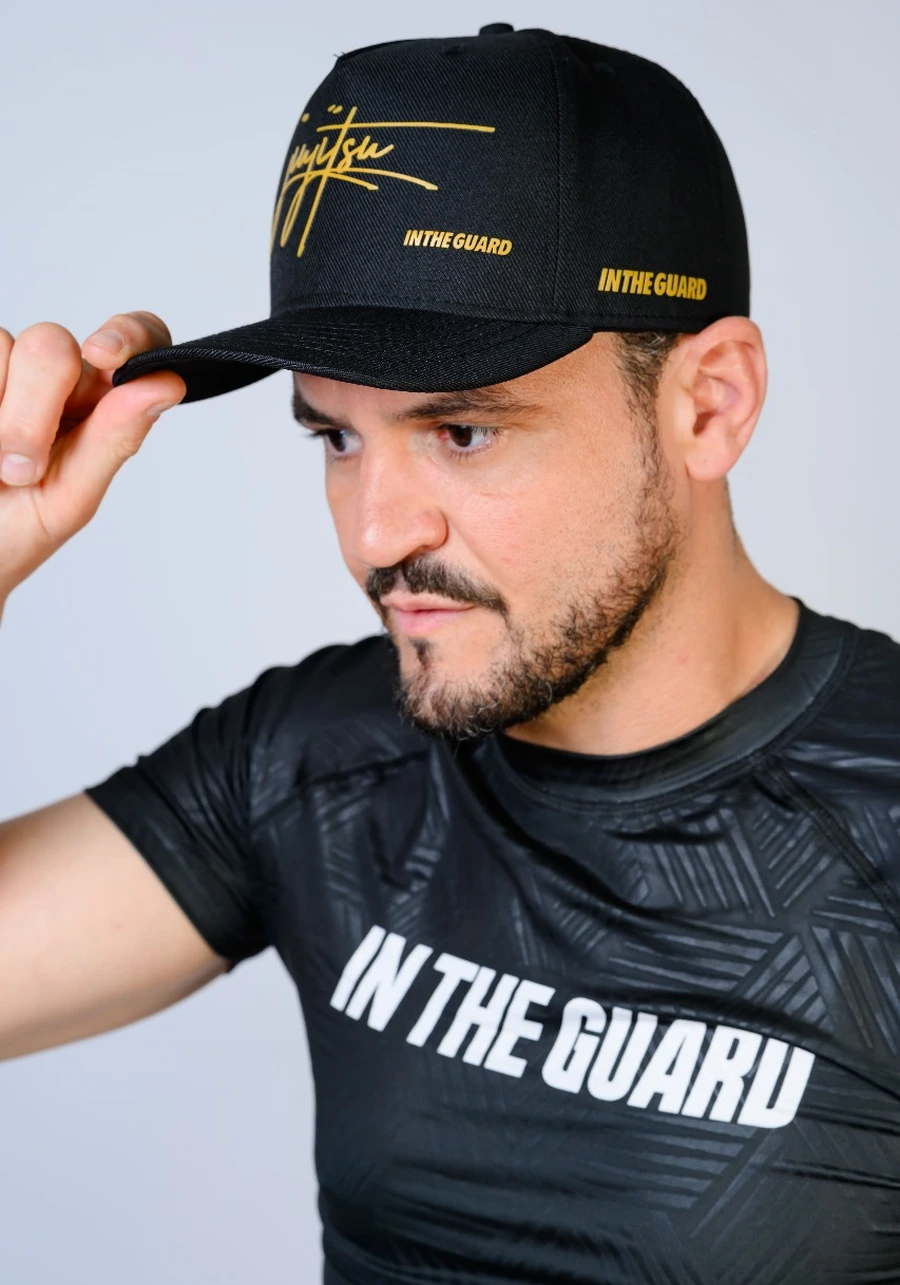 Kimono In The Guard Pro Marinho